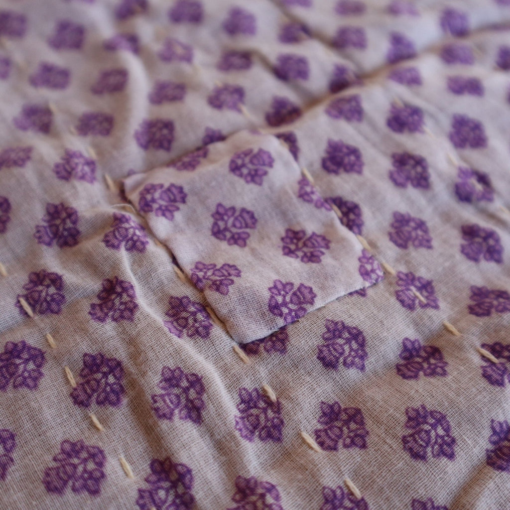【リサイクルサリー】暮らしの布【紫×小花×ブロックプリント】1900×1900 - シサム工房
